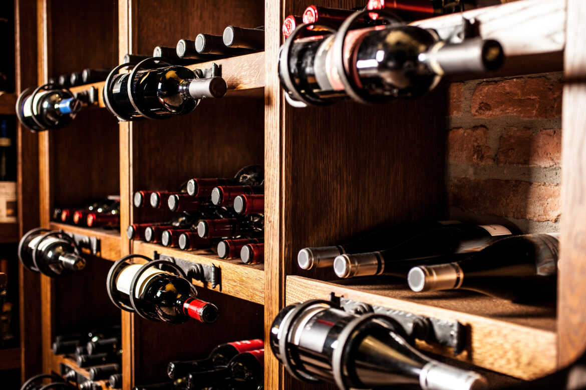 Everything to Consider When Building a Home Wine Cellar - DecoBizz